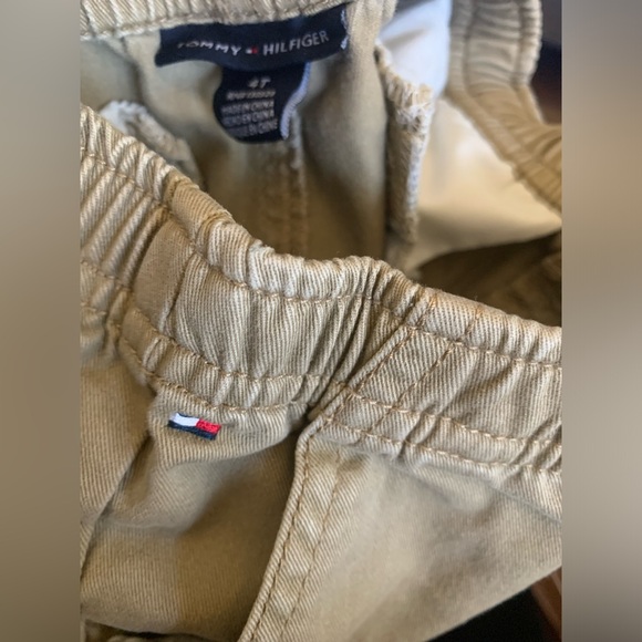 Tommy Hilfiger boys’ khaki jogger pants , size 4T - Picture 2 of 5